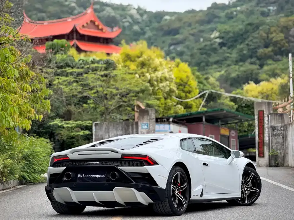 Lamborghini Huracan — фото 7