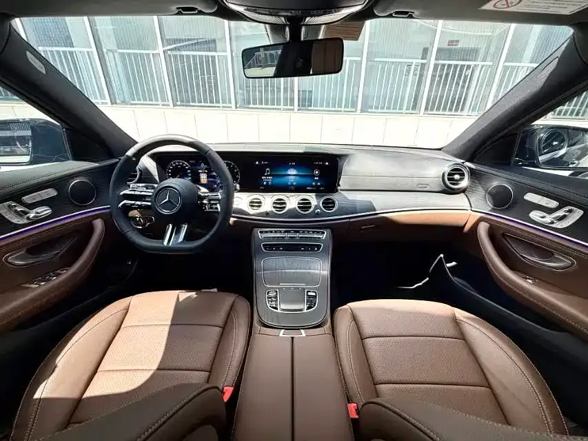 Mercedes-Benz E-Class — фото 10