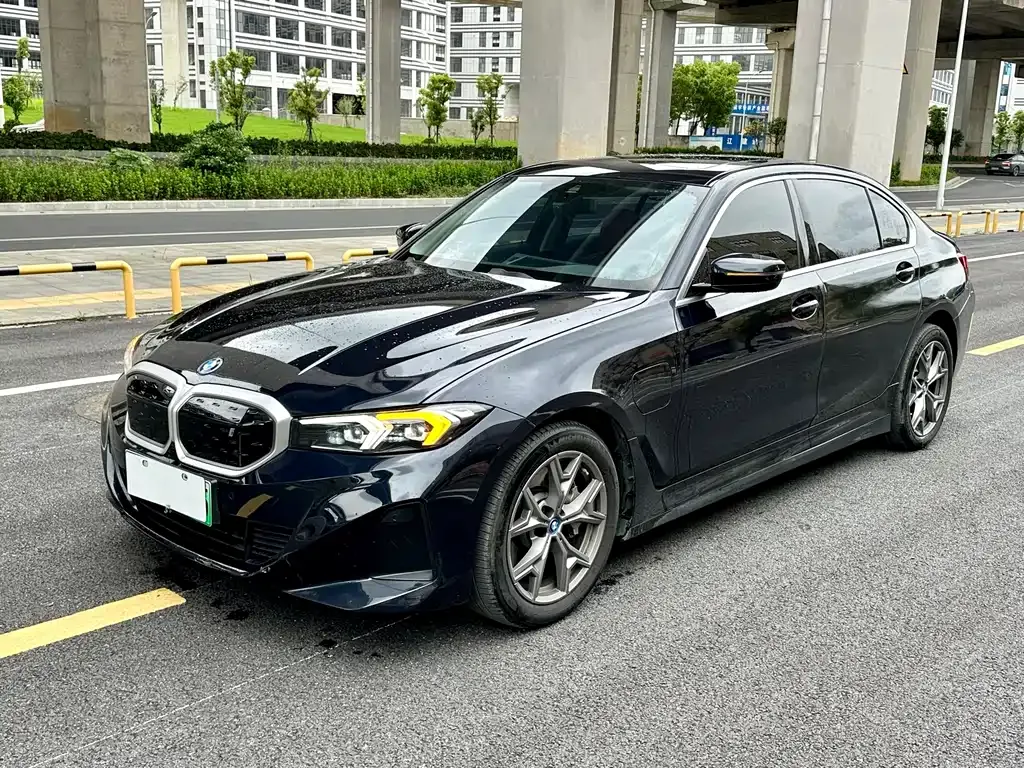 BMW i3 — фото 1