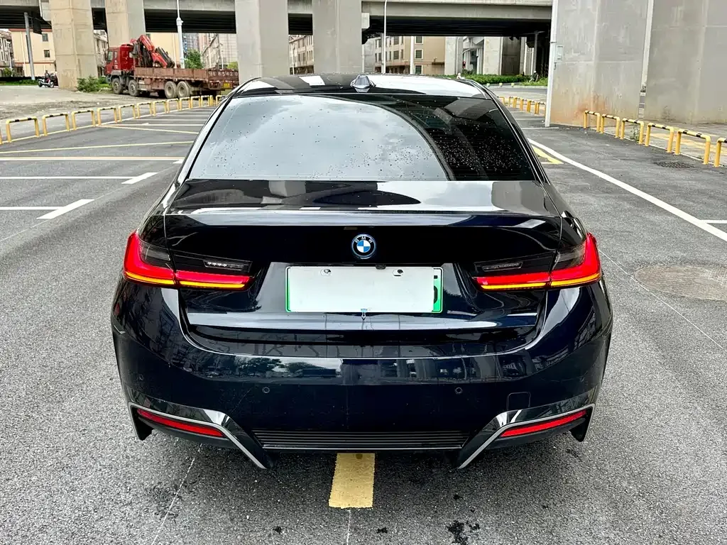 BMW i3 — фото 9