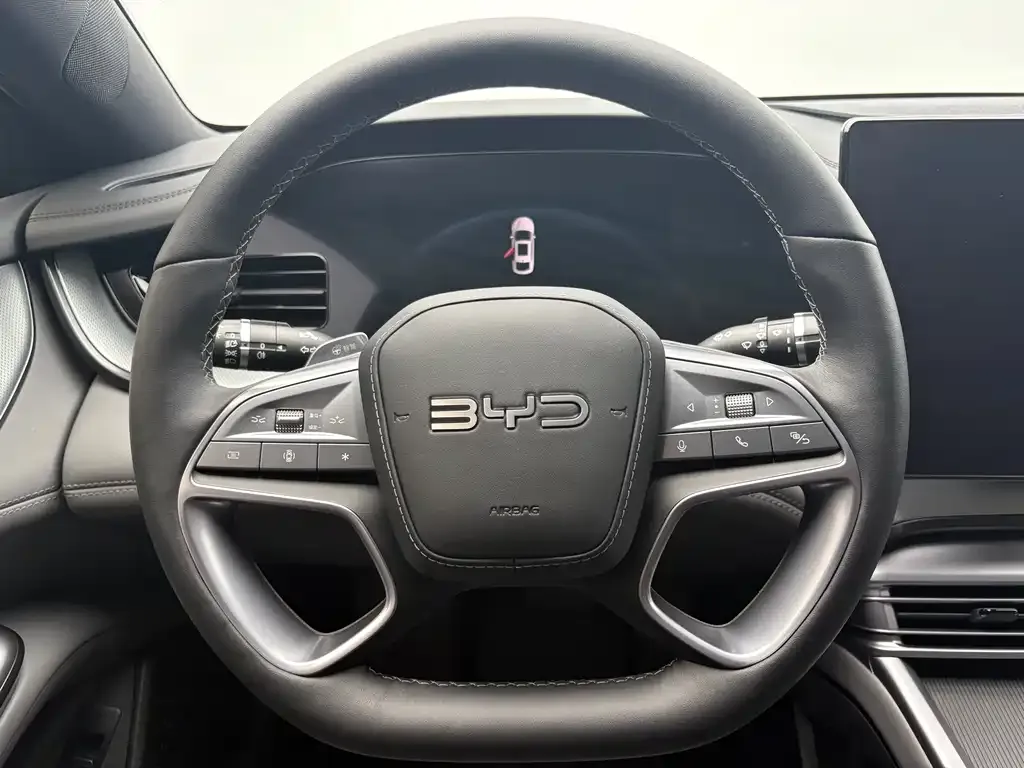 BYD Seal 07 DM-i — фото 10