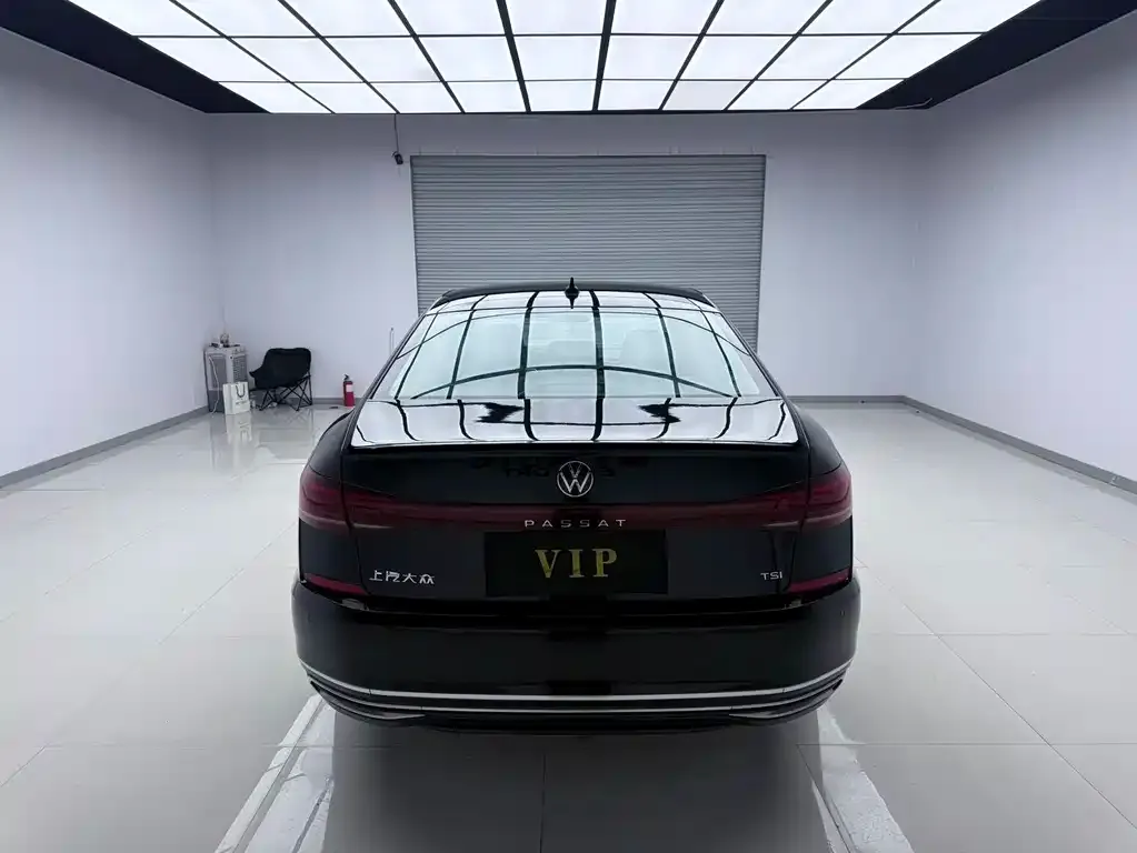 Volkswagen Passat — фото 2