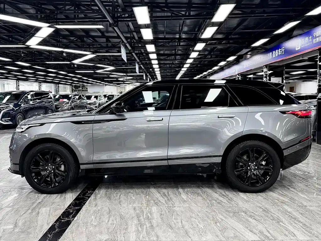 Land Rover Velar — фото 10