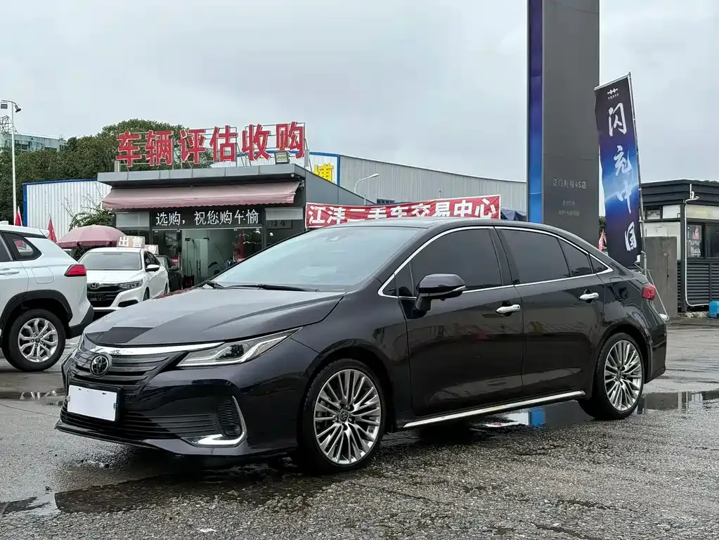 Toyota Allion — фото 1