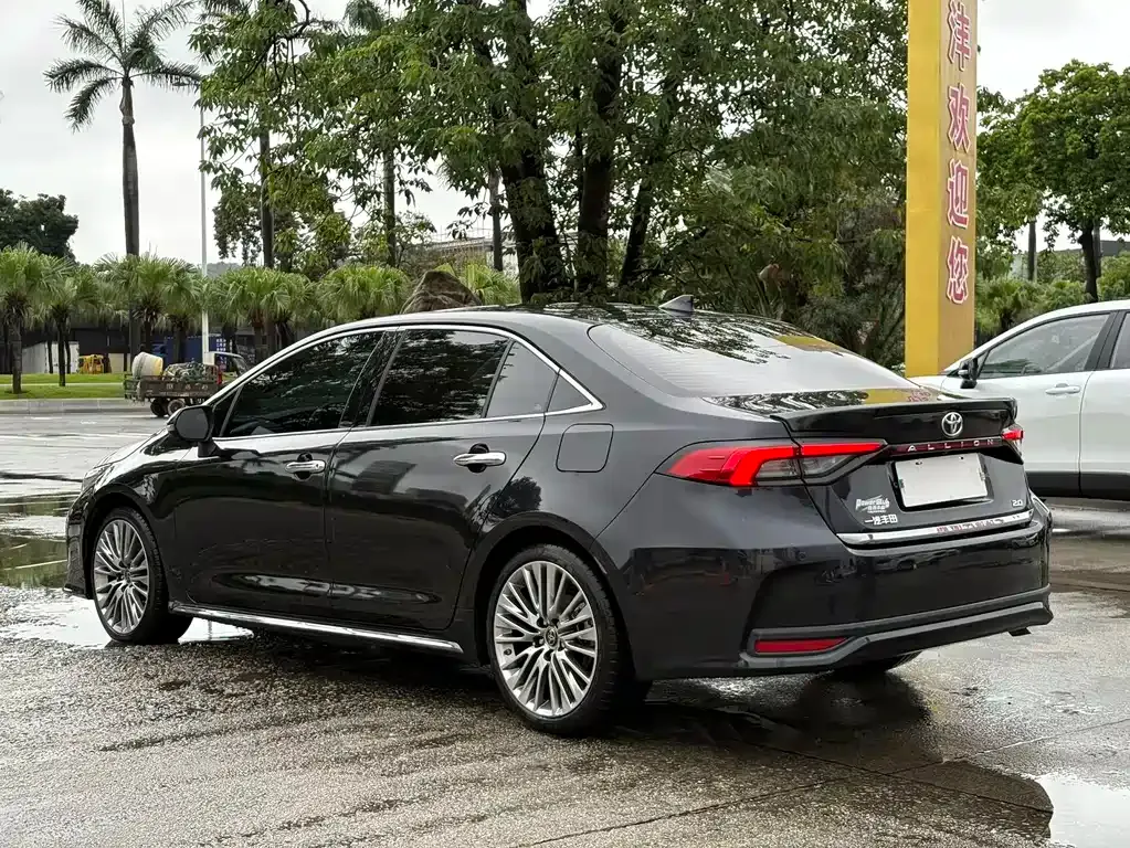 Toyota Allion — фото 10