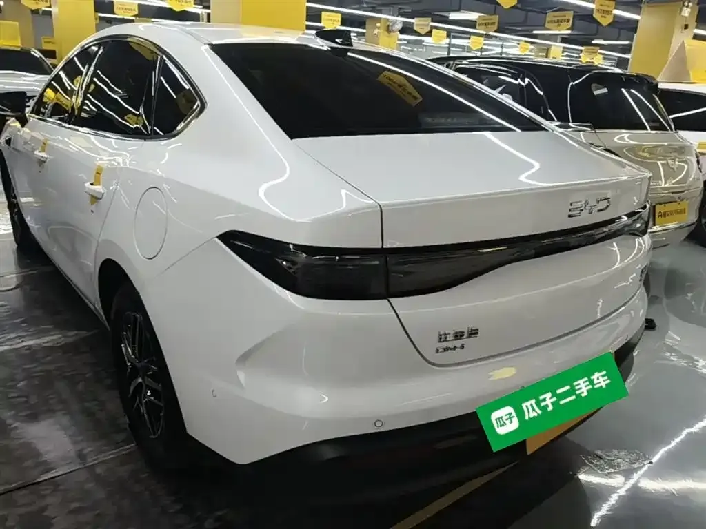 BYD Seal 05 DM-i — фото 9