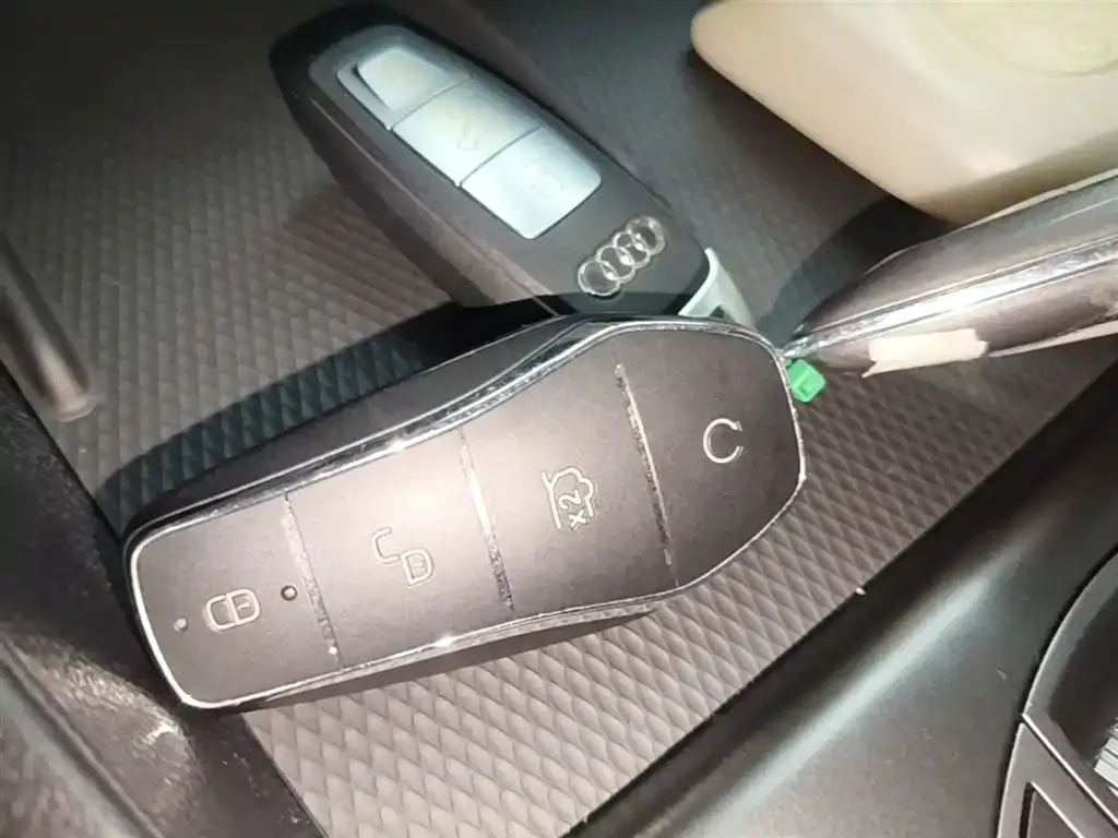 BYD Seal 05 DM-i — фото 4