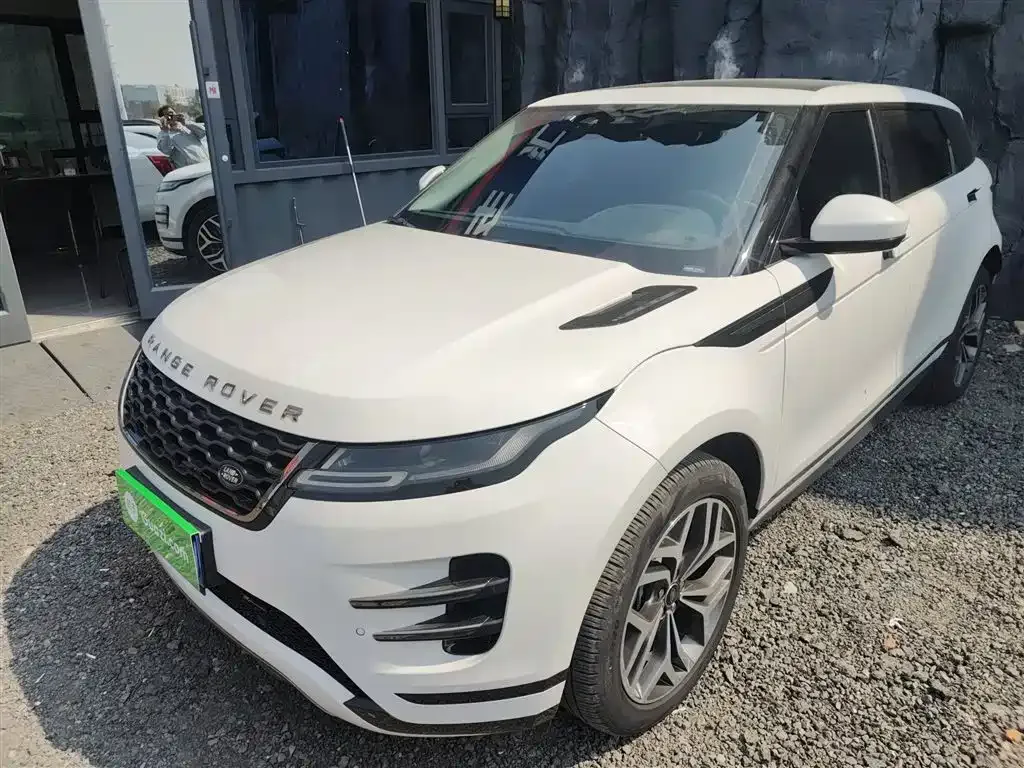 Land Rover Evoque — фото 1