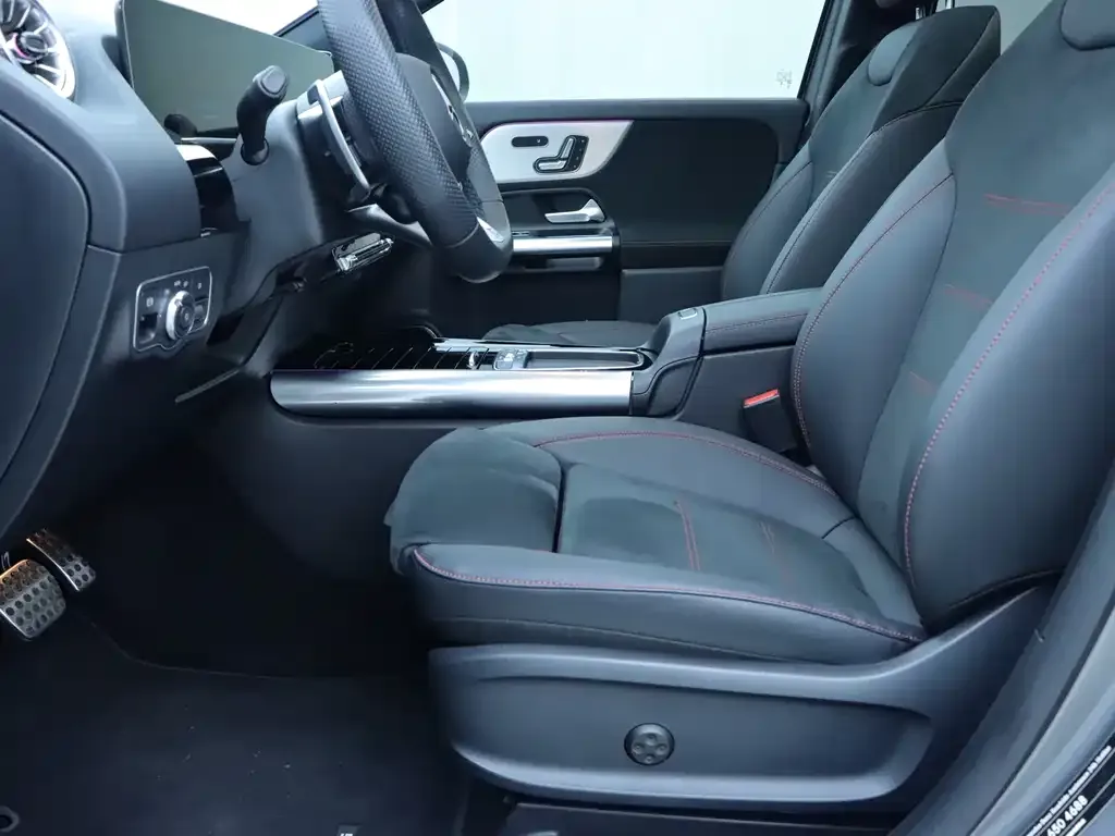 Mercedes-Benz GLA AMG — фото 10