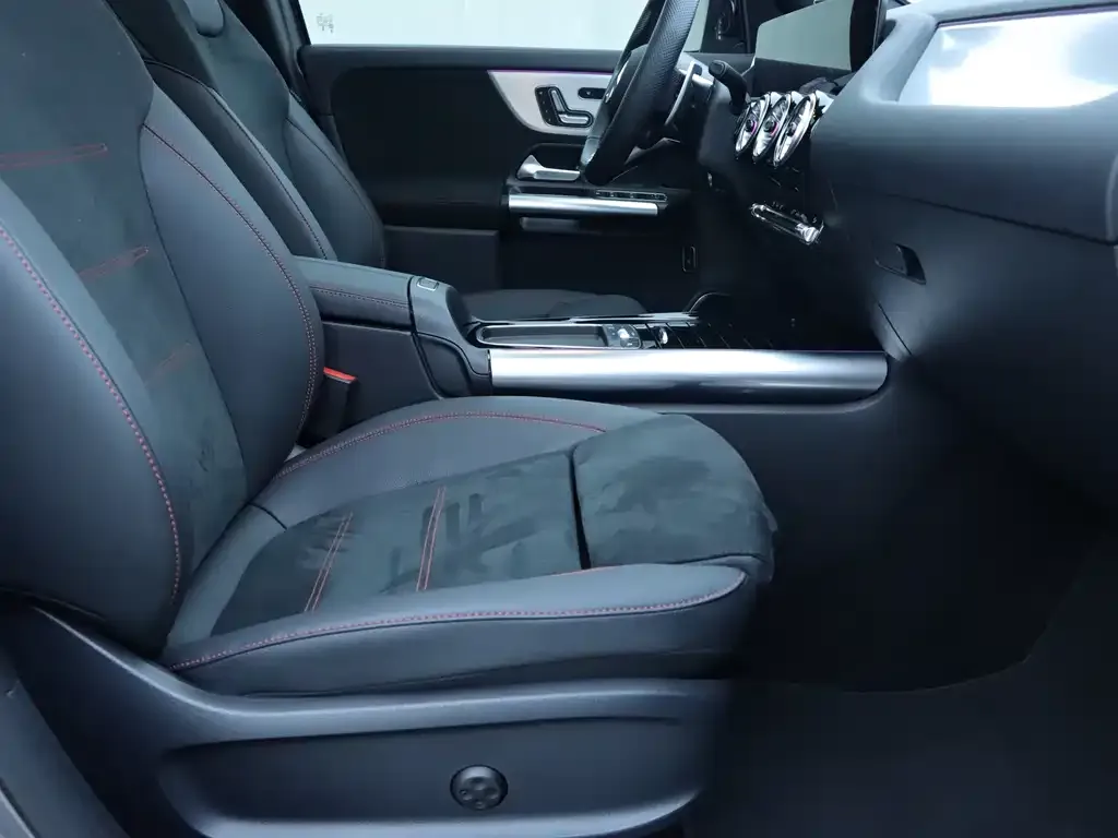 Mercedes-Benz GLA AMG — фото 2