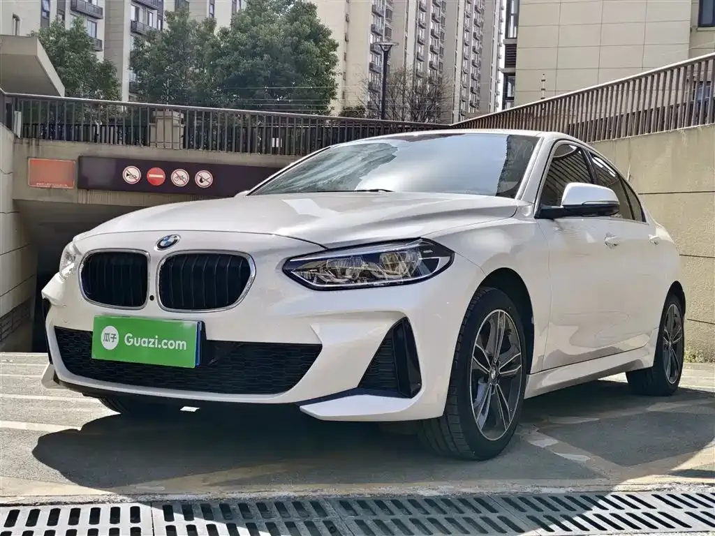 BMW 1 Series — фото 1