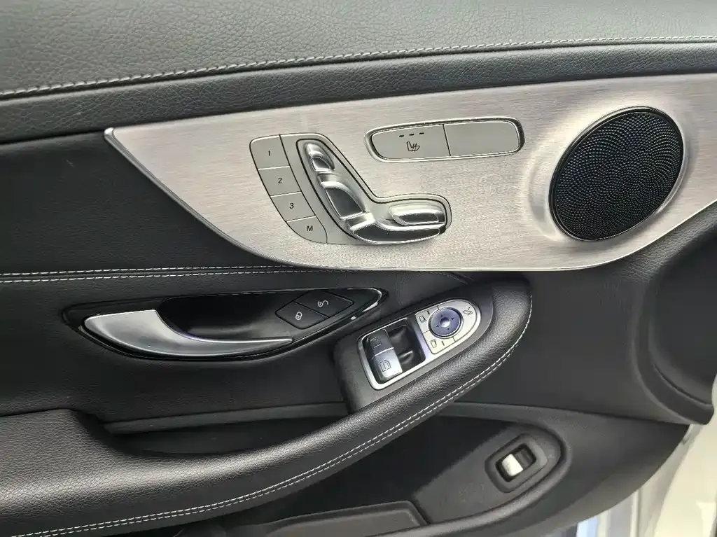 Mercedes-Benz C-Class (Import) — фото 6