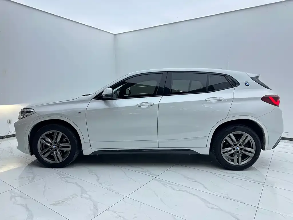 BMW X2 — фото 6