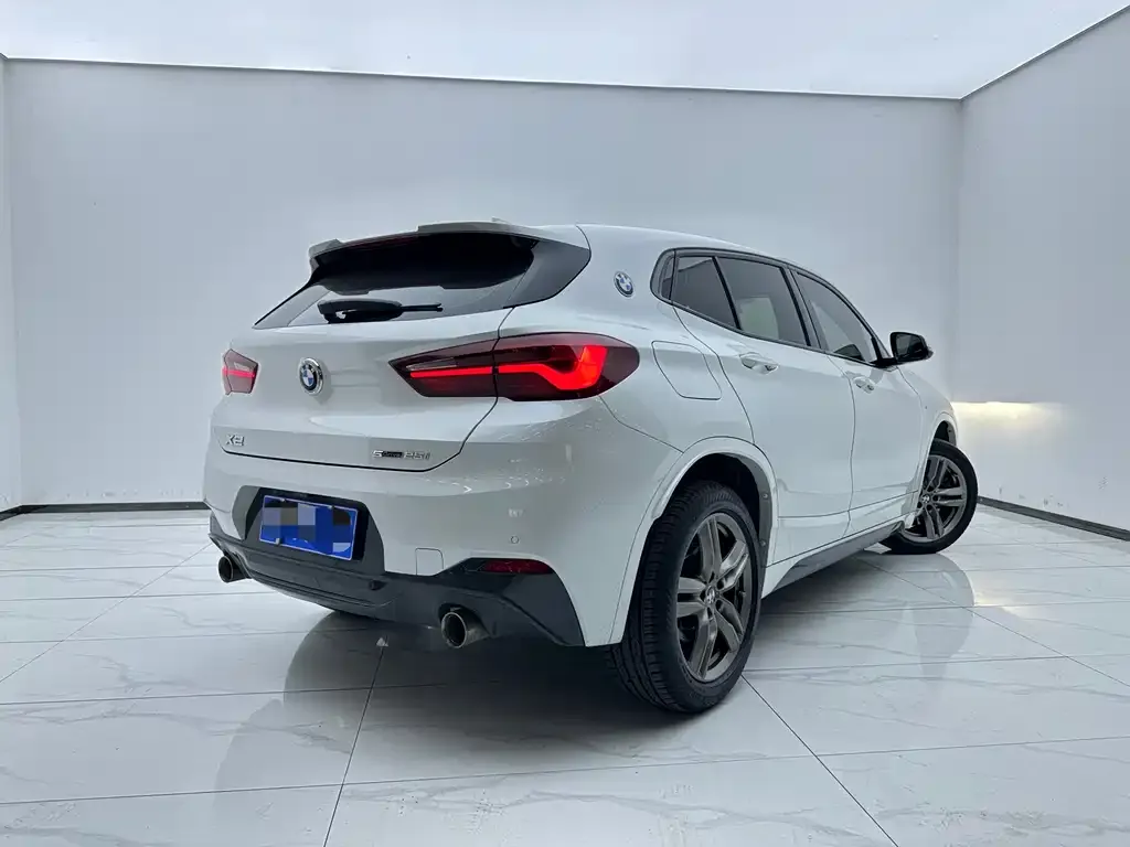 BMW X2 — фото 10