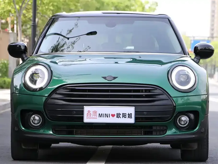 MINI Clubman — фото 3