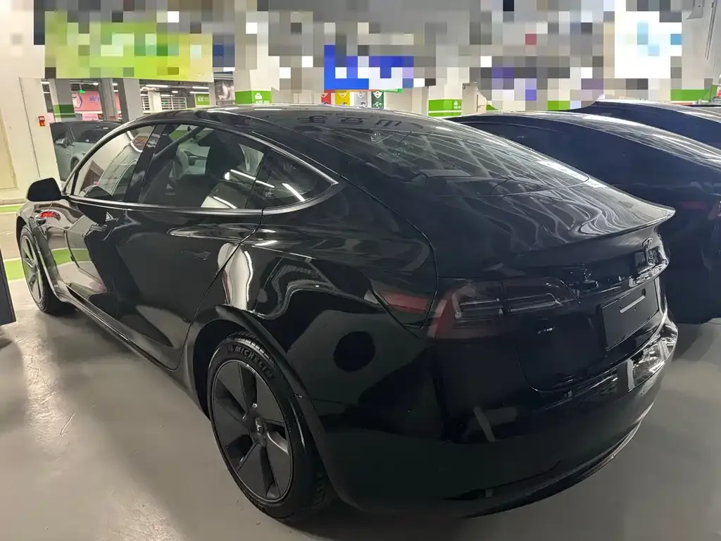 Tesla Model 3 — фото 6