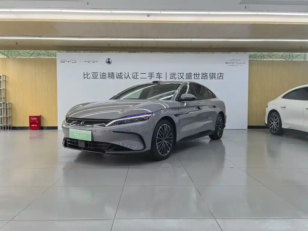 BYD Han — фото 1