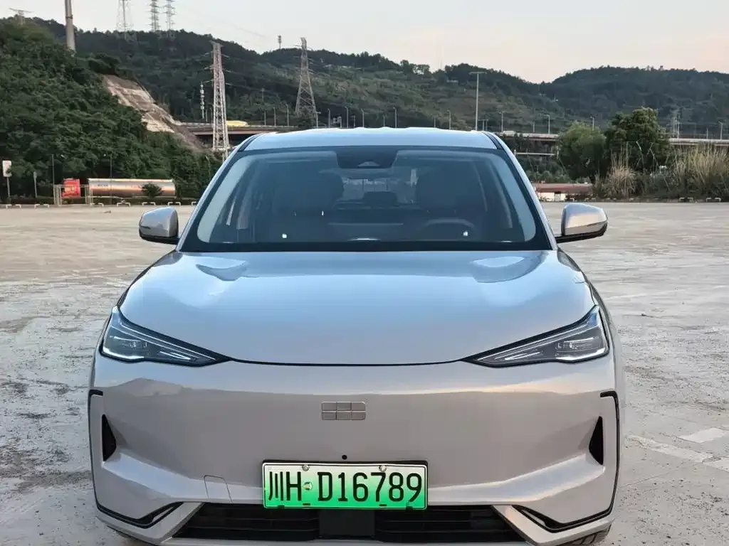 Geely Galaxy E5 — фото 10