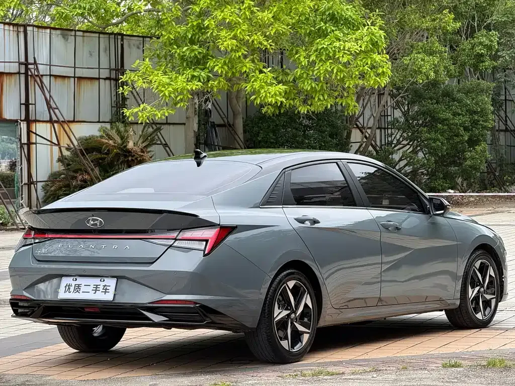 Hyundai Elantra — фото 9