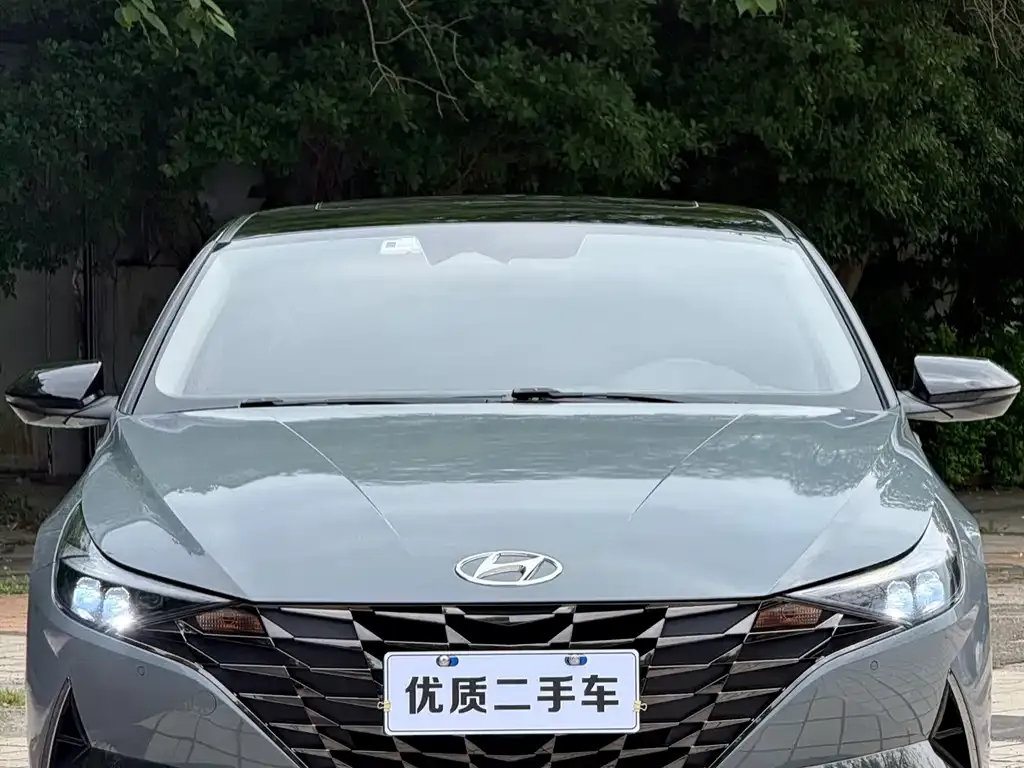 Hyundai Elantra — фото 7
