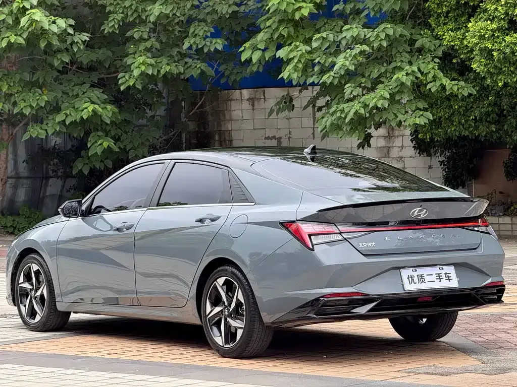 Hyundai Elantra — фото 6