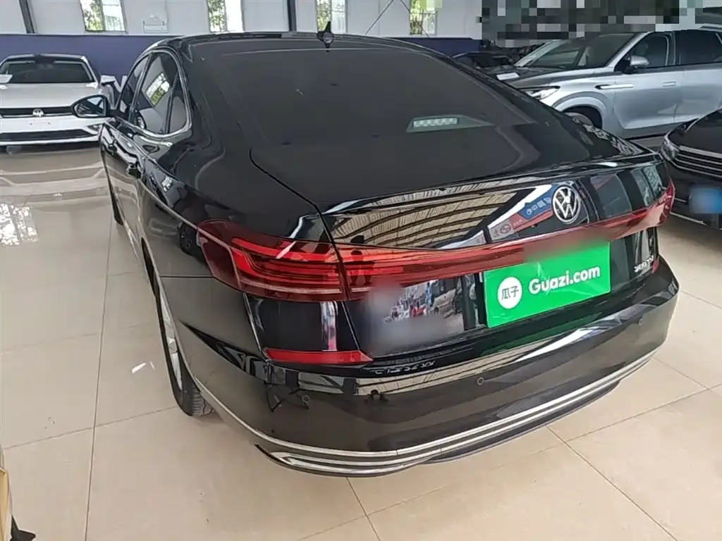 Volkswagen Passat — фото 9