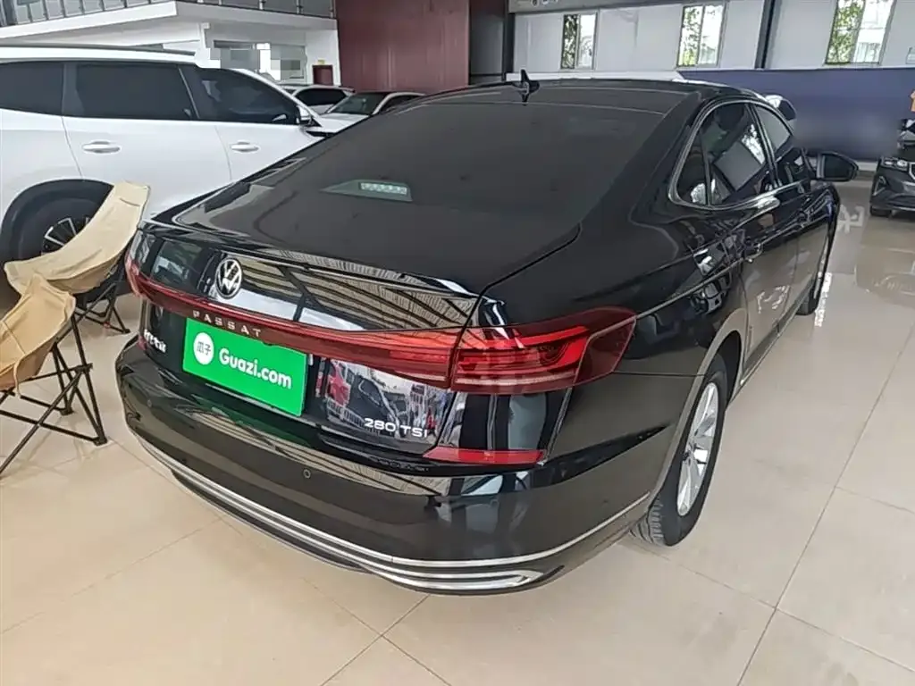 Volkswagen Passat — фото 7