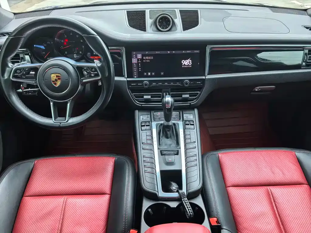 Porsche Macan — фото 6