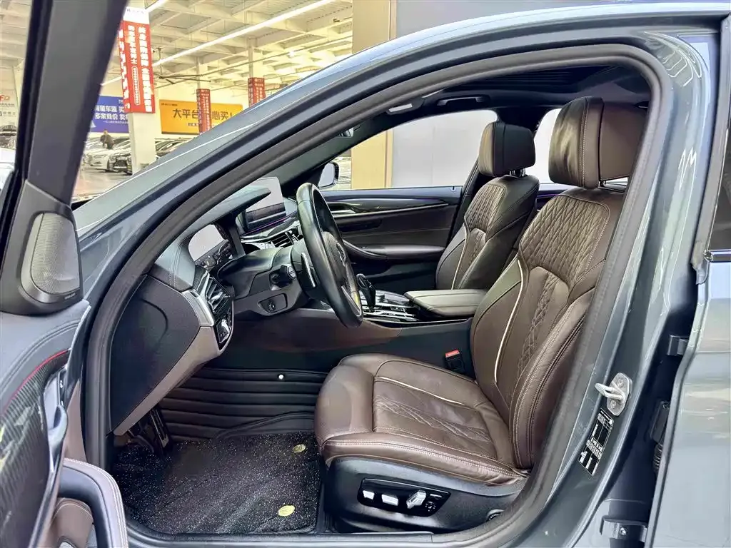 BMW 5 Series (Import) — фото 7