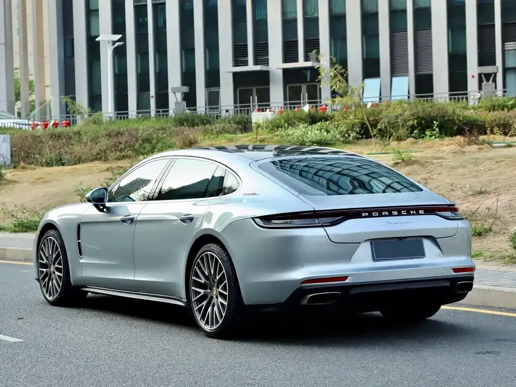 Porsche Panamera — фото 7