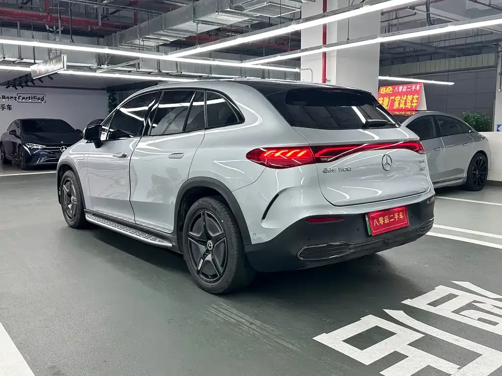 Mercedes-Benz EQE SUV — фото 9