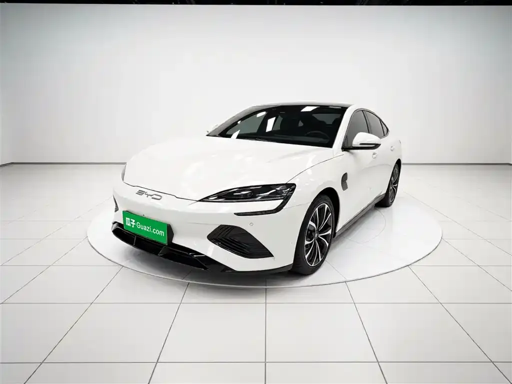 BYD Seal — фото 1