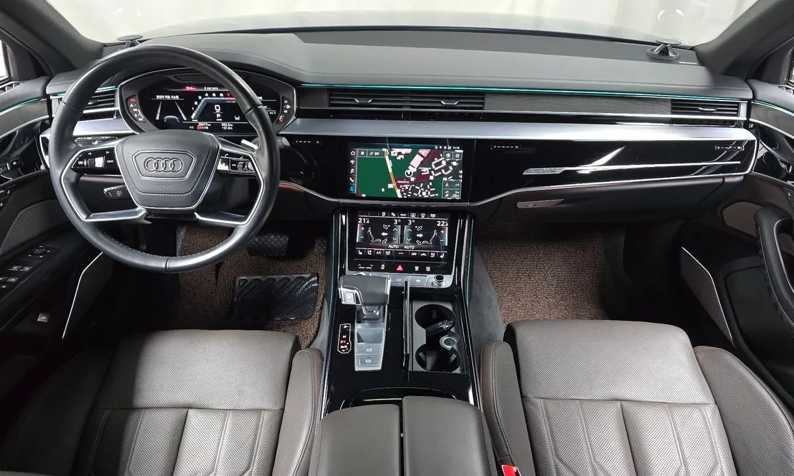 Audi A8 — фото 4