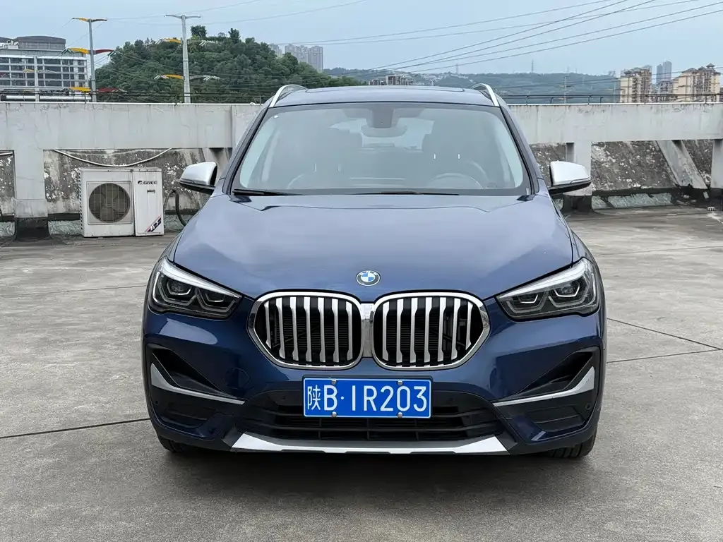BMW X1 — фото 10