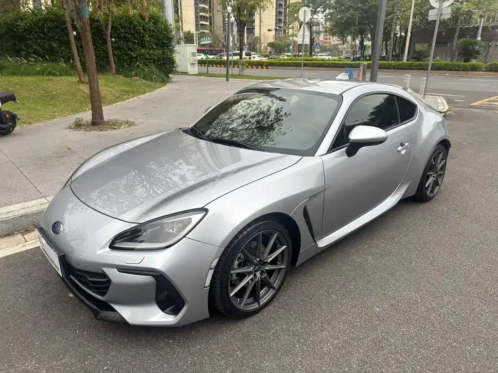 Subaru BRZ — фото 1