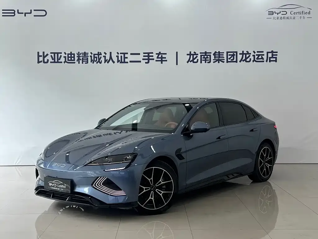 BYD Seal — фото 1