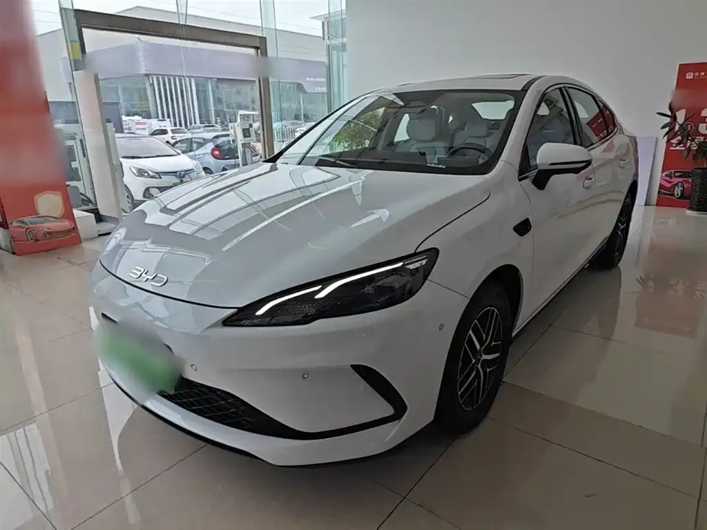 BYD Seal 05 DM-i — фото 1
