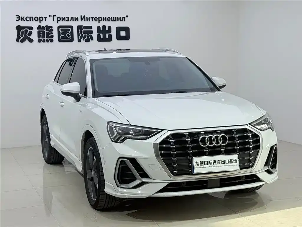 Audi Q3 — фото 10