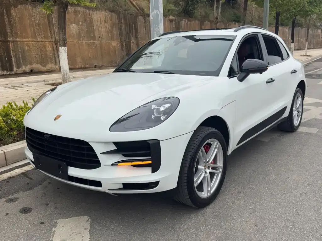 Porsche Macan — фото 1