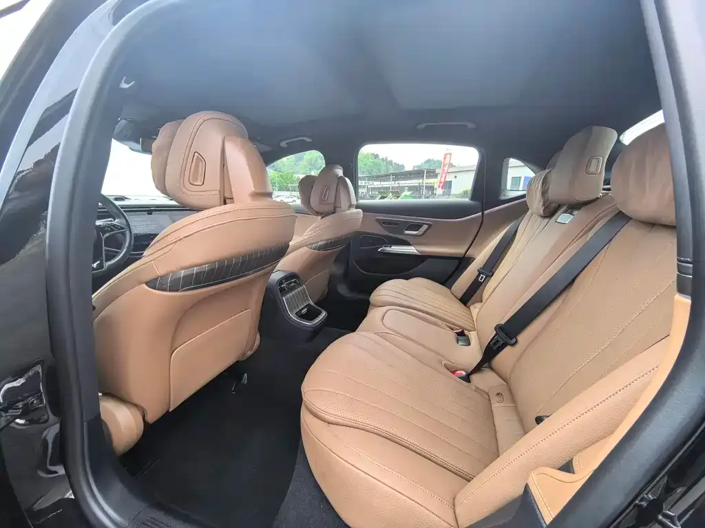 Mercedes-Benz E-Class New Energy — фото 9