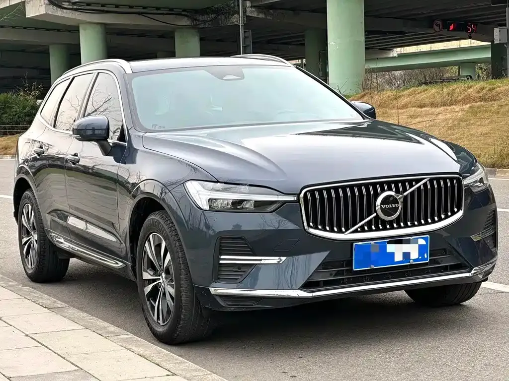 Volvo XC60 — фото 4