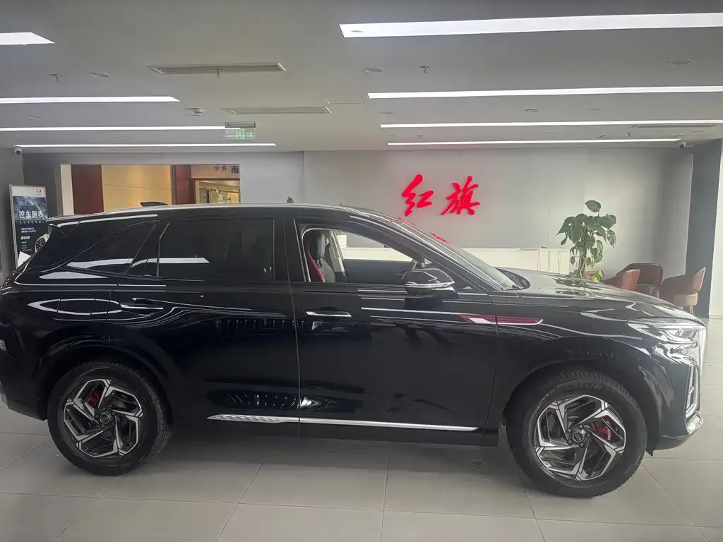 Hongqi HS3 — фото 6