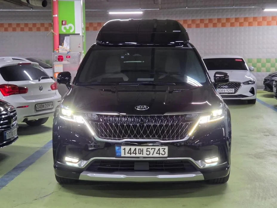 Kia Carnival — фото 1
