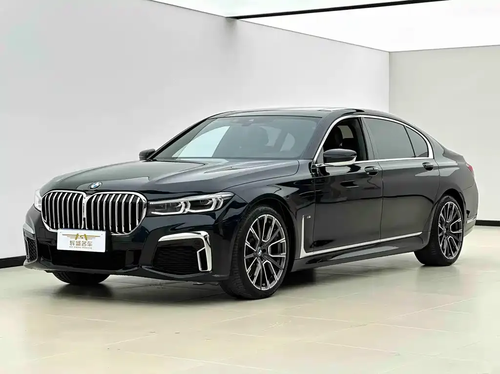 BMW 7 Series — фото 1