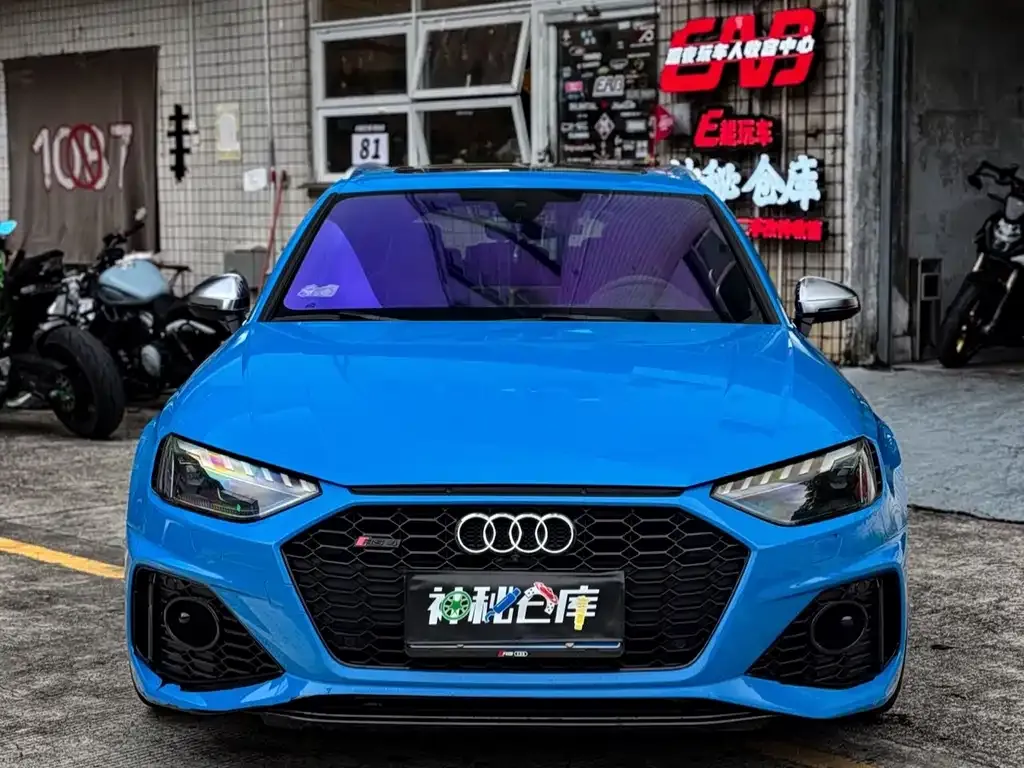 Audi RS 4 — фото 4