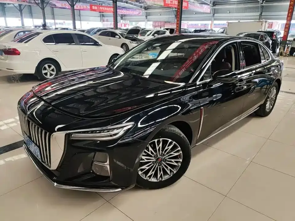 Hongqi H5 — фото 1