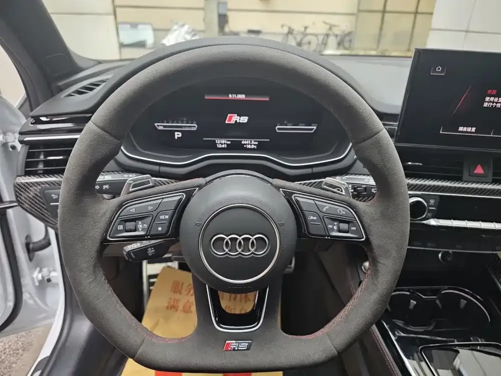 Audi RS 4 — фото 6