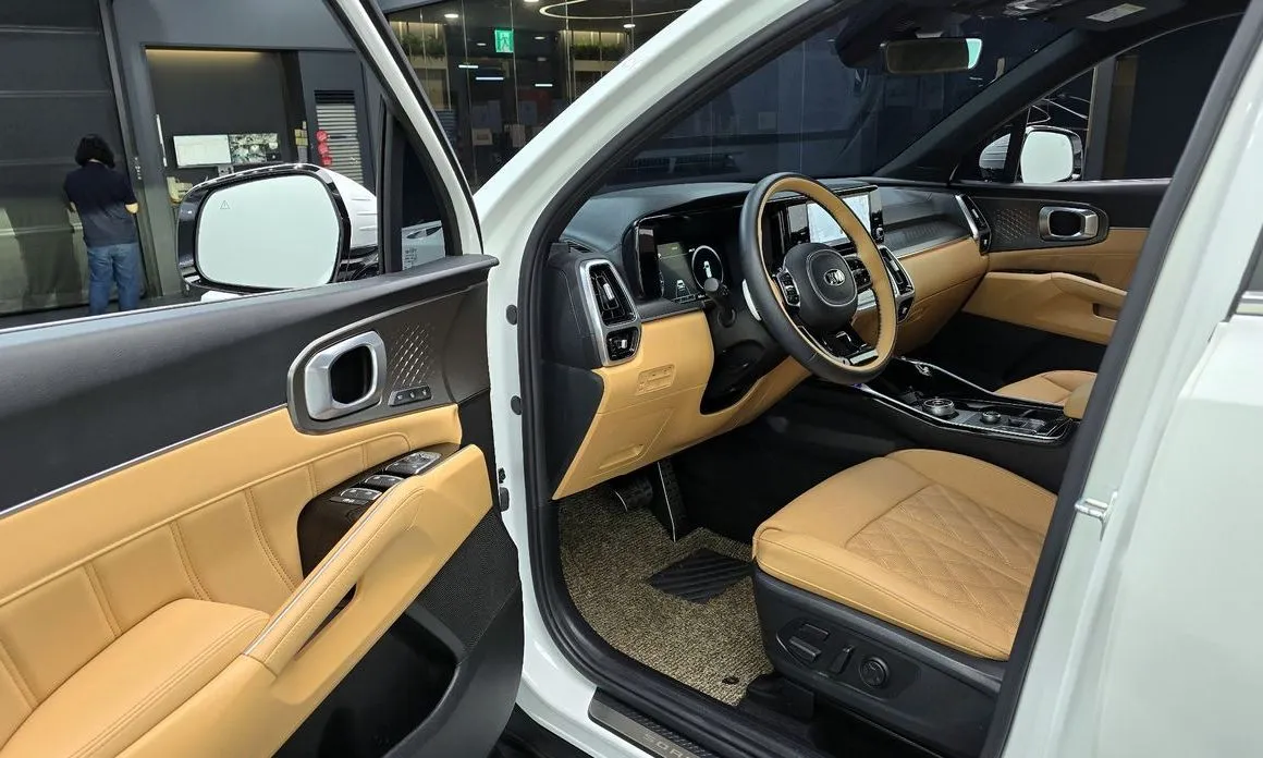 Kia Sorento — фото 10