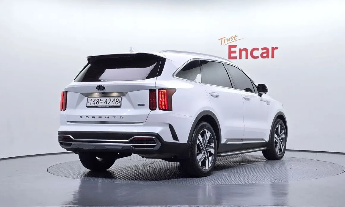 Kia Sorento — фото 5