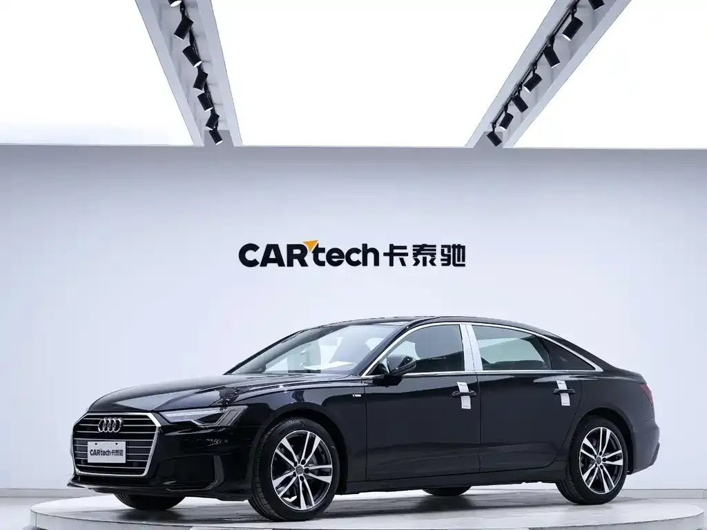 Audi A6L — фото 1